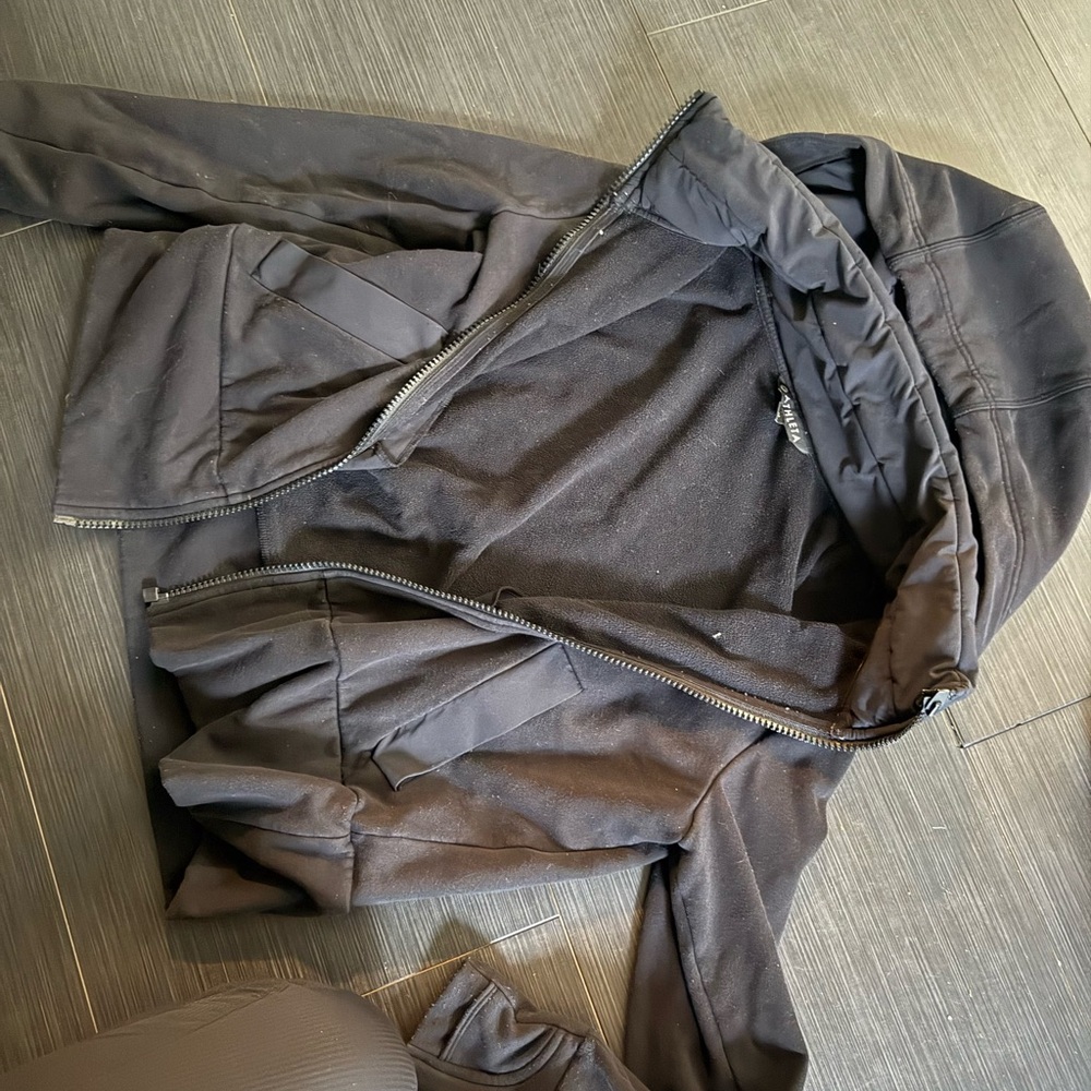 MBlack Hooded Jacket